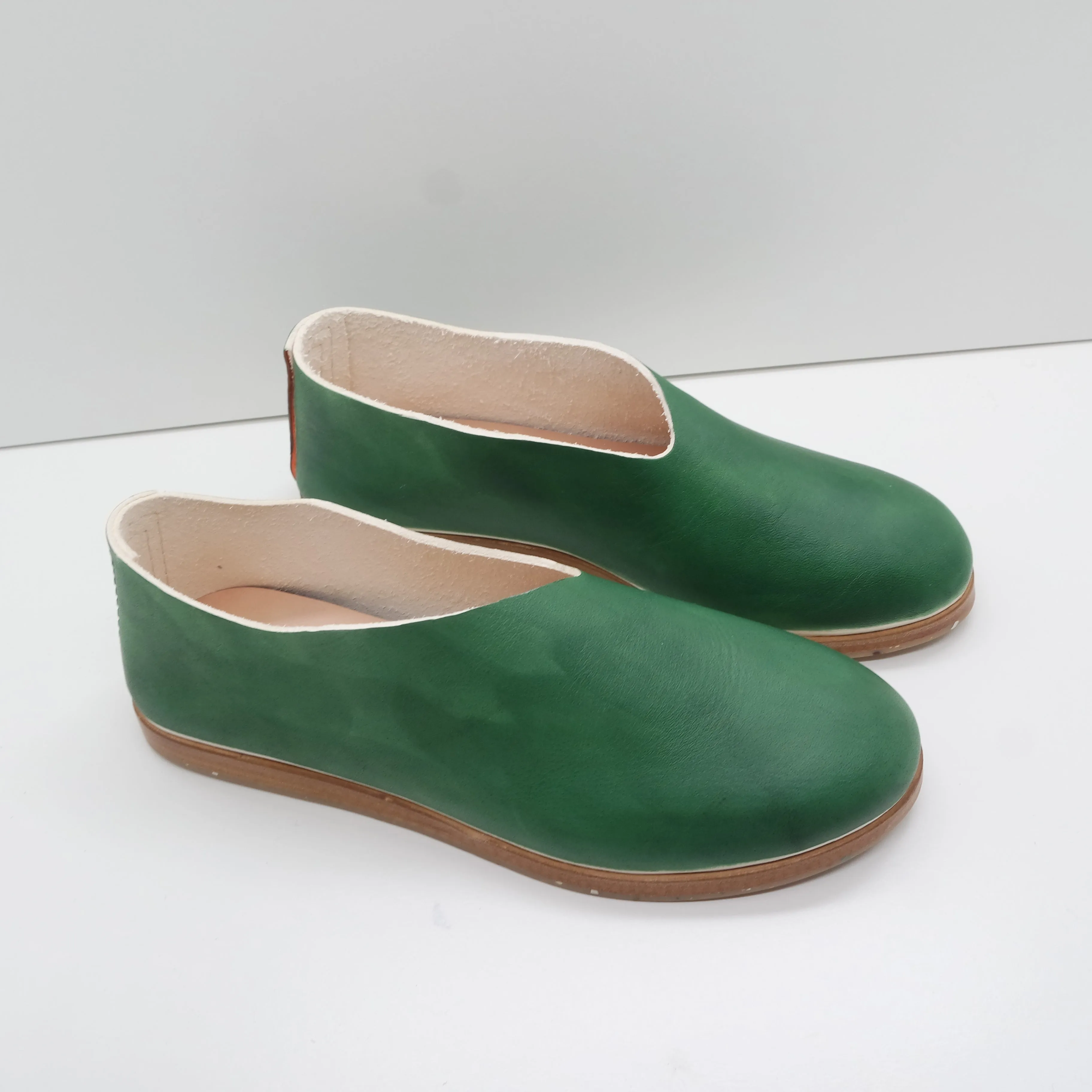 BBF24 SALE. SIZE 39. THE RAE. BUKO LEAF