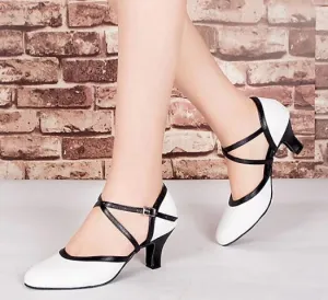 Black and White Closed Toe Ballroom Dancing Shoes Latin Salsa Dance Shoes