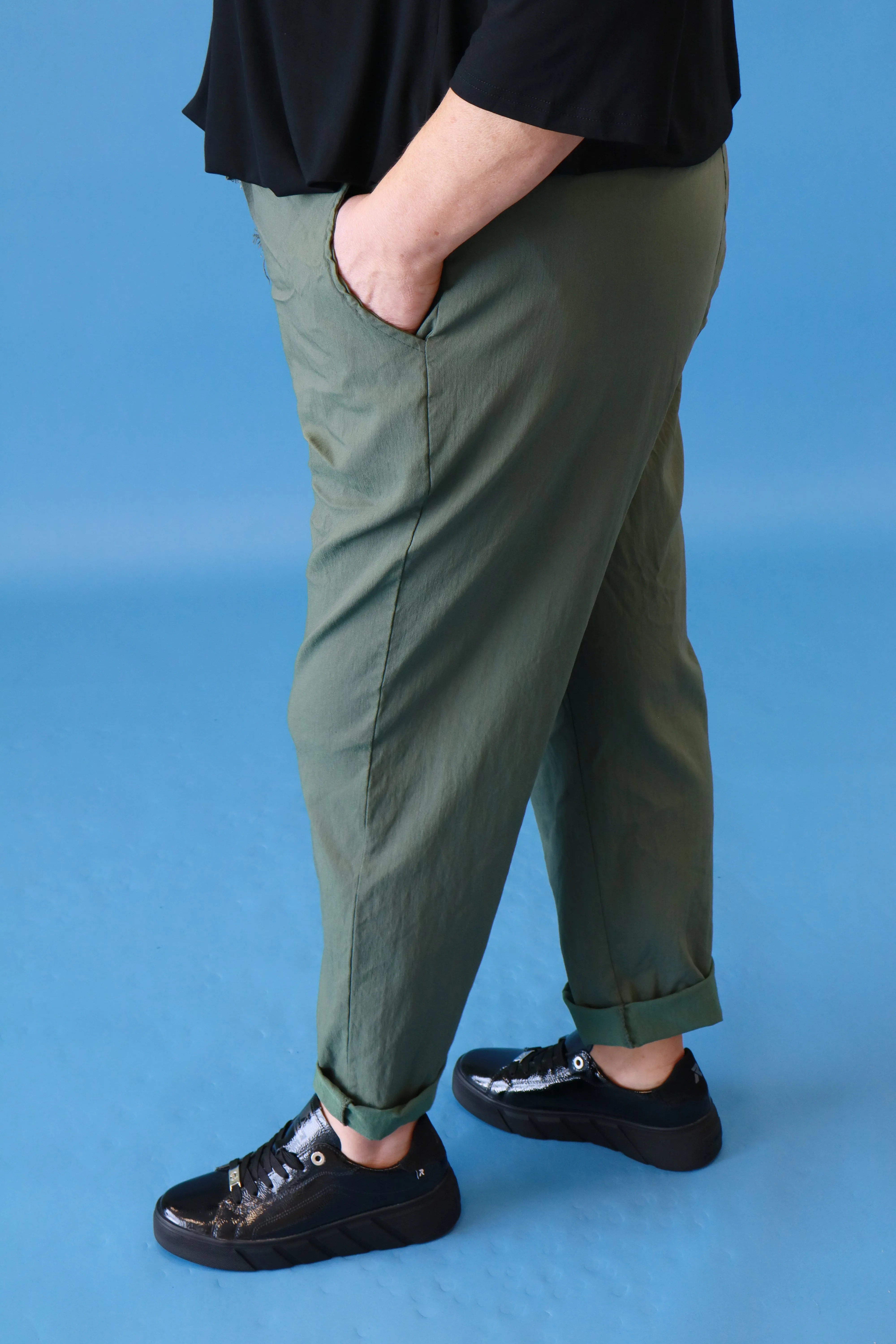 Grace Jogger in Khaki