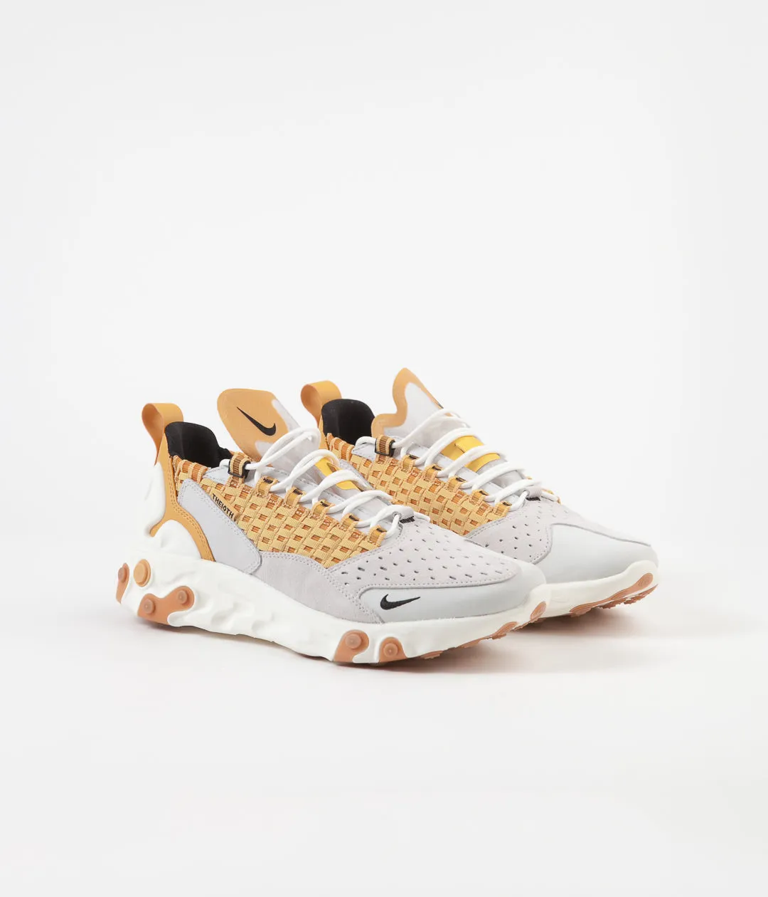 Nike React Sertu Shoes - Vast Grey / Black - Light Smoke Grey - Honeycomb