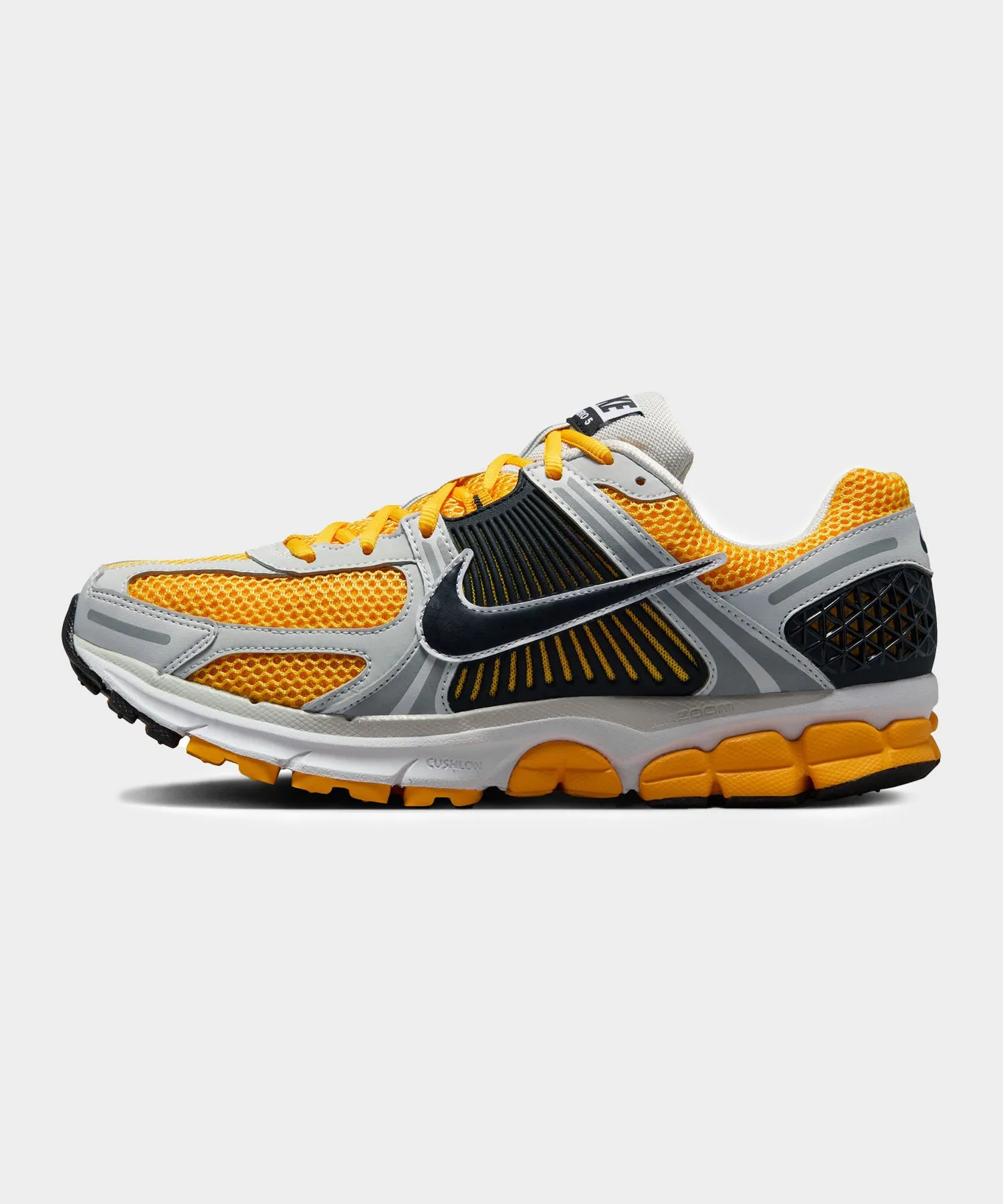 Nike Zoom Vomero in University Gold