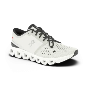 On Running | Cloud X 4 | Women's | Ivory/Black