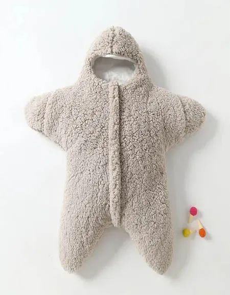 Sweet Dreams Snuggle Set: Adorable Baby Sleeping Clothes for Cozy Nights.