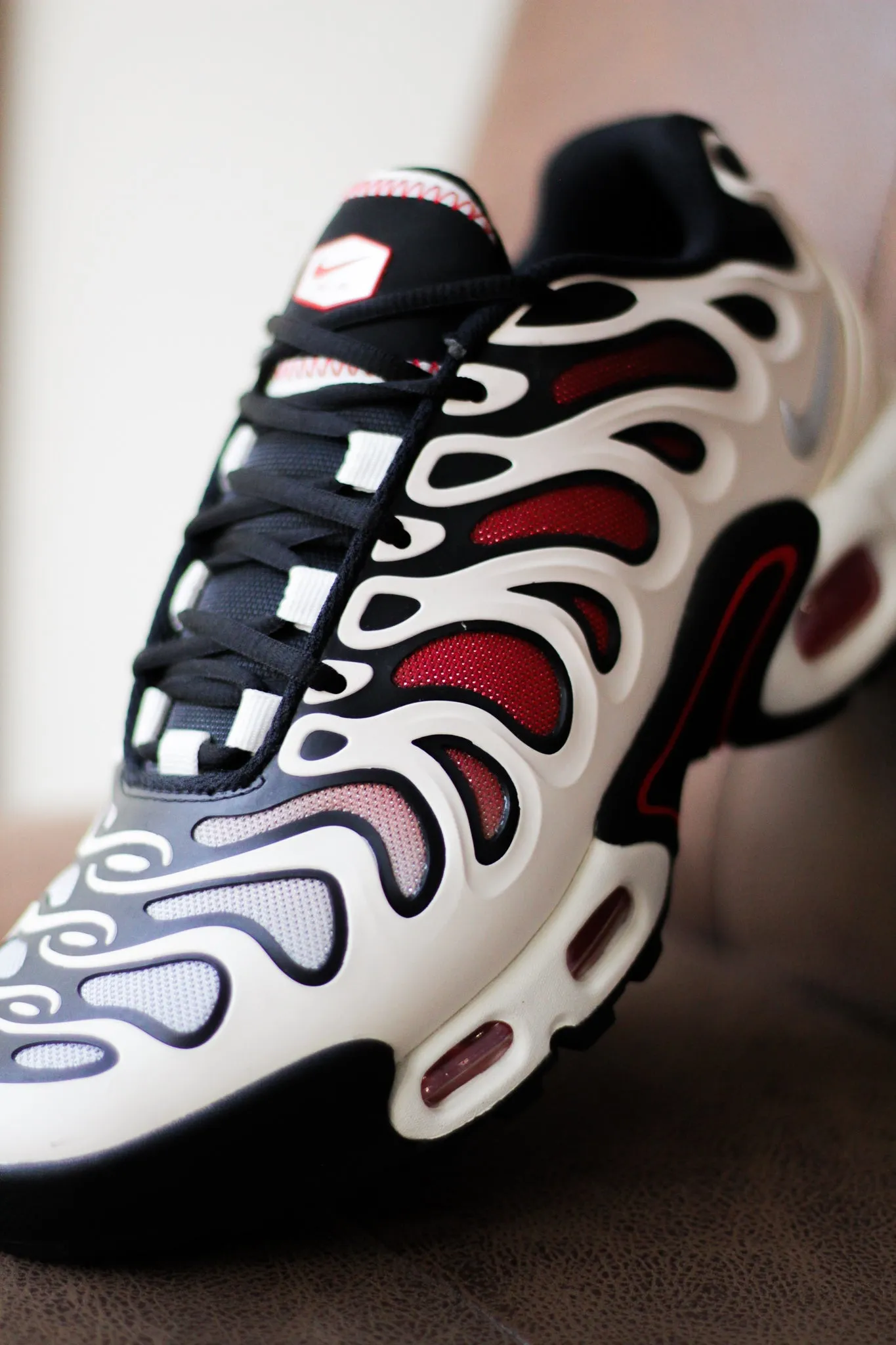 W AIR MAX PLUS DRIFT "PHANTOM/FIRE RED"